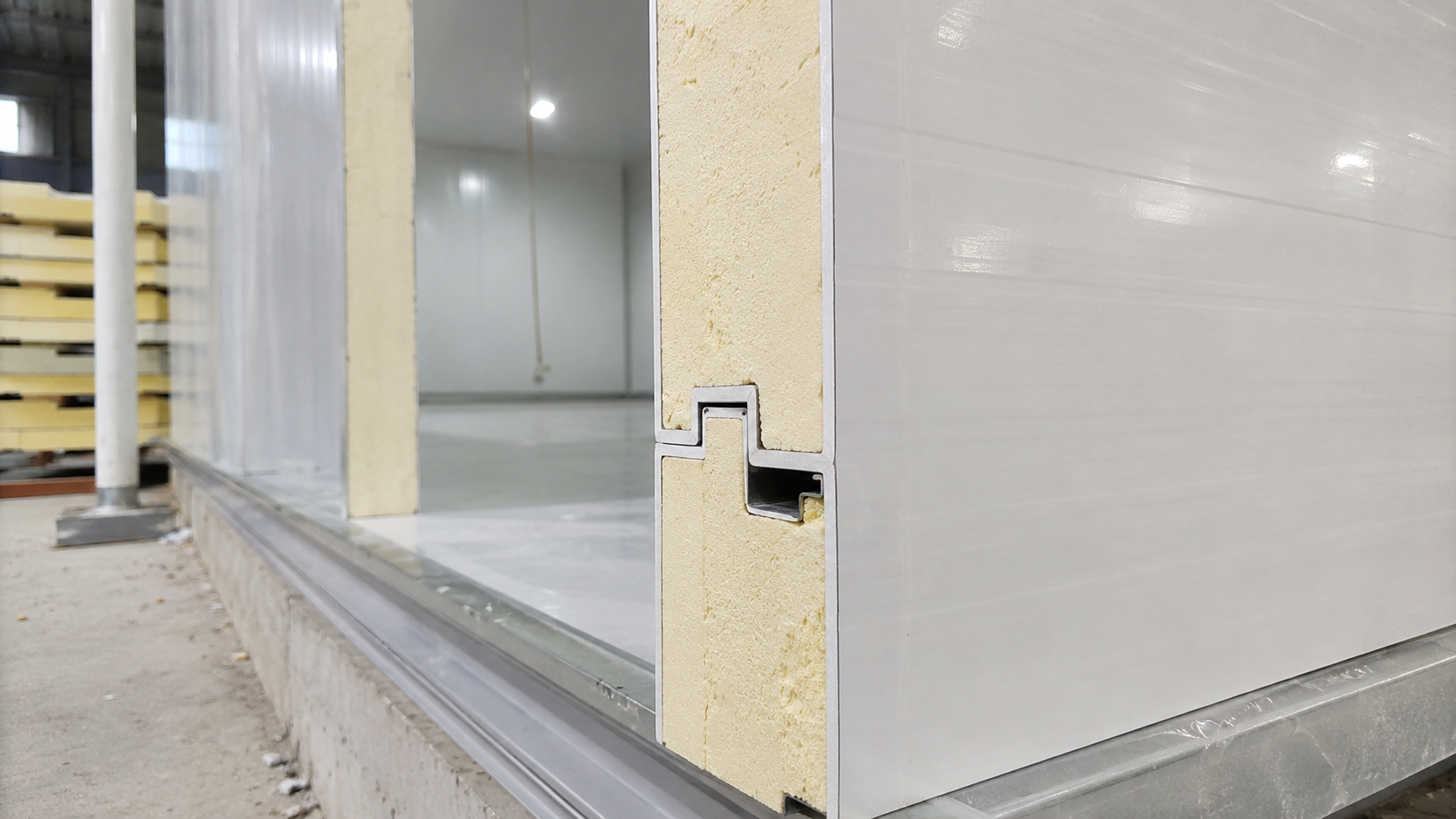 PIR cold room sandwich panel joint and insulation detail for Indonesia project